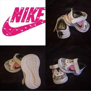 🦋0010 Nike size 0 like new🦋